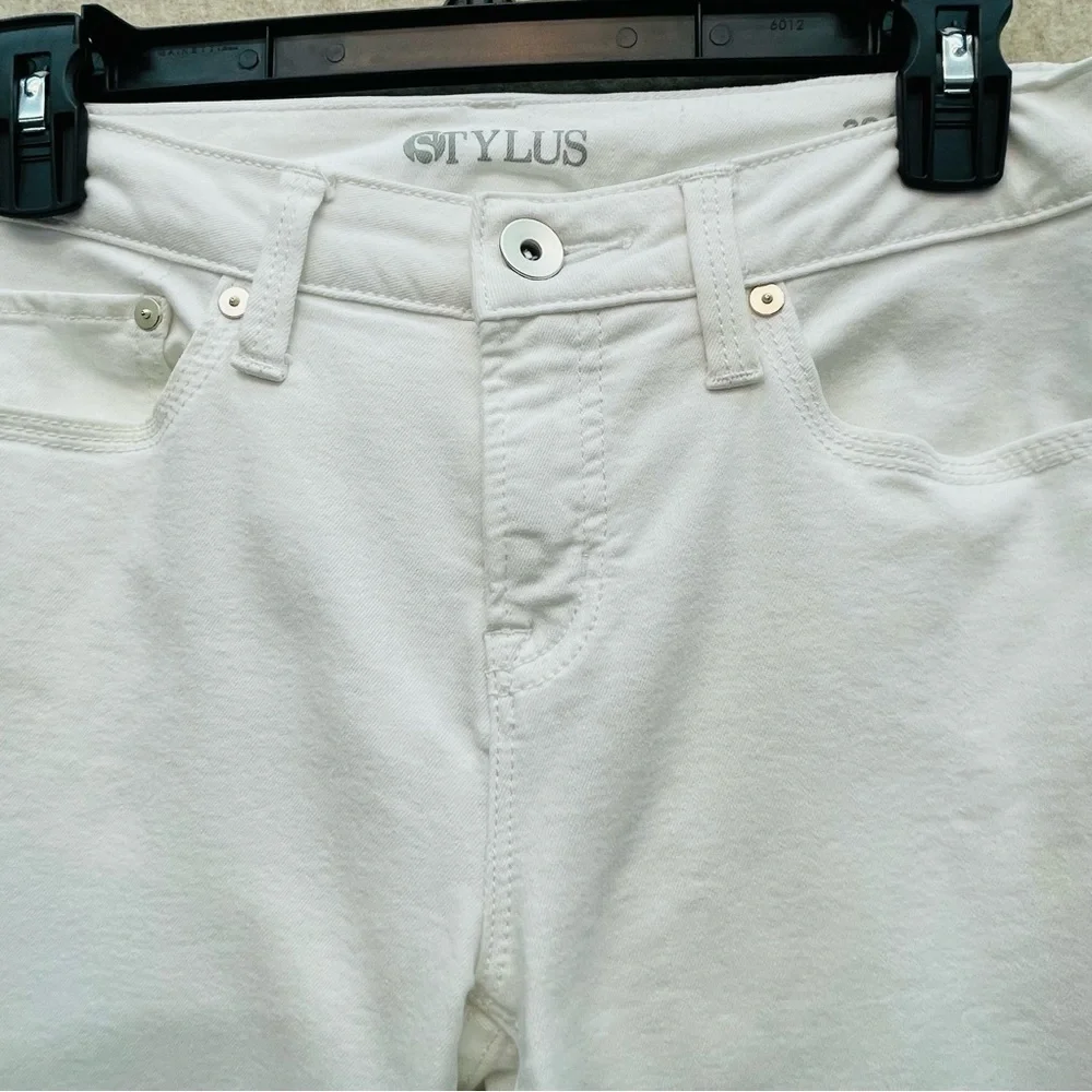 Women's Stylus Mid Rise 5 Pocket Skinny Ankle White Jeans, 6 Petite (28) - Picture 2 of 7